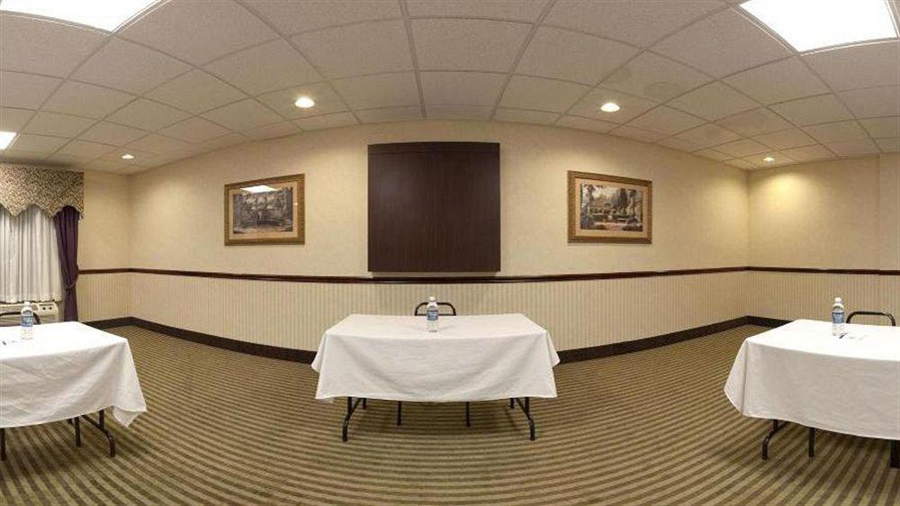 Holiday Inn Express Hotel & Suites Circleville By Ihg Екстер'єр фото