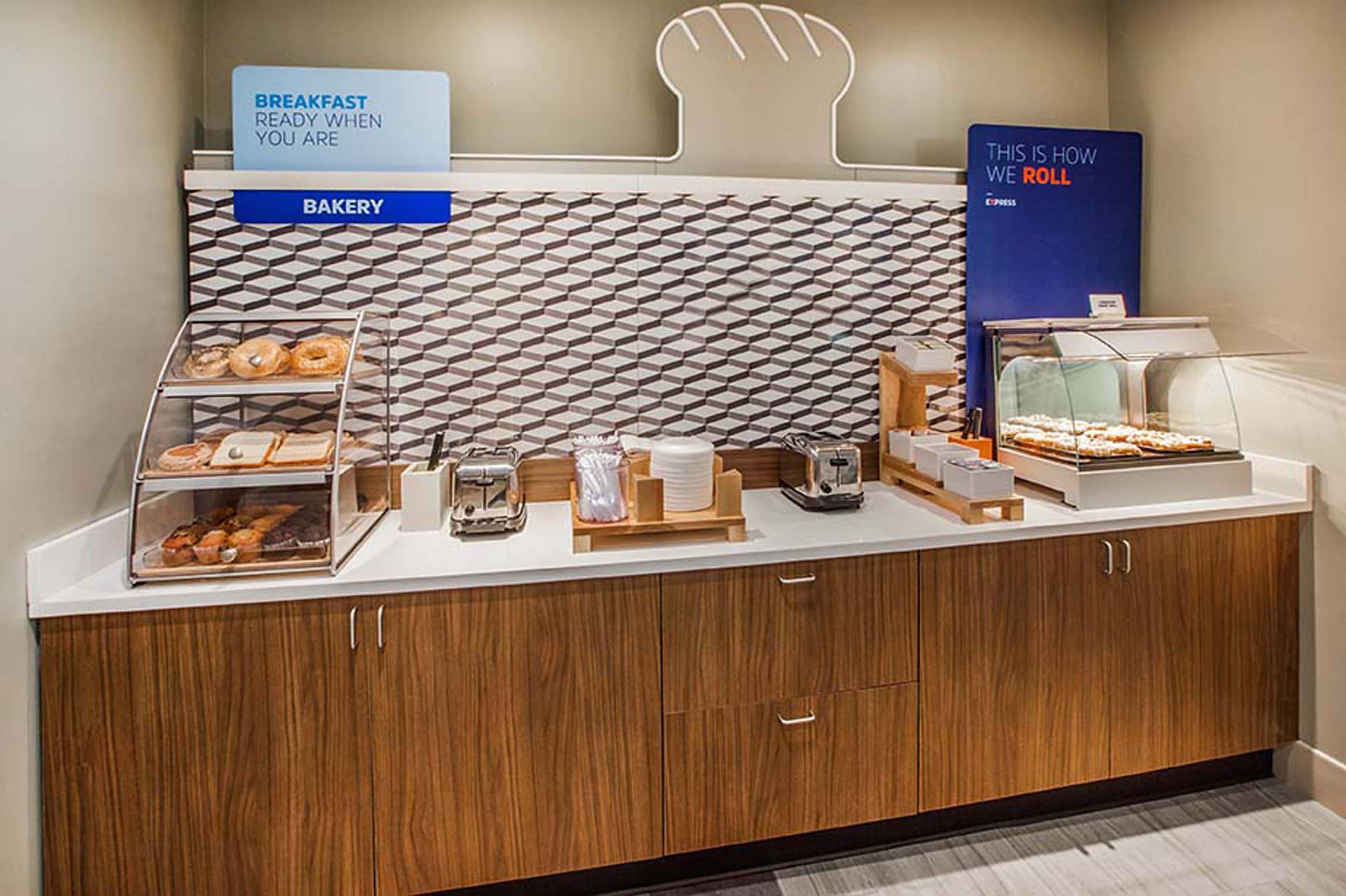 Holiday Inn Express Hotel & Suites Circleville By Ihg Екстер'єр фото