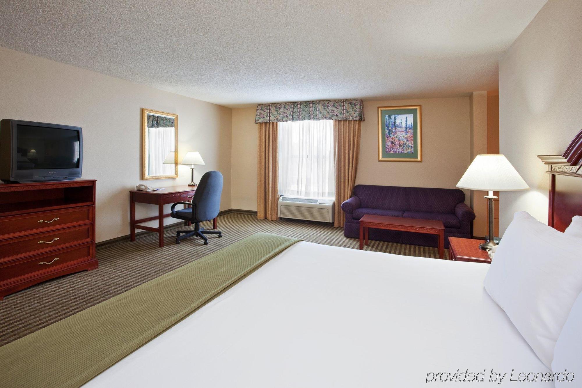 Holiday Inn Express Hotel & Suites Circleville By Ihg Екстер'єр фото
