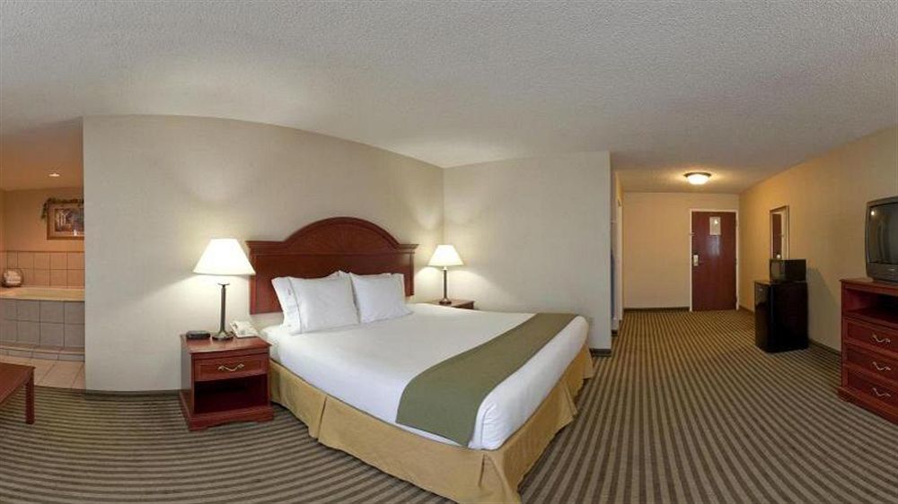 Holiday Inn Express Hotel & Suites Circleville By Ihg Екстер'єр фото