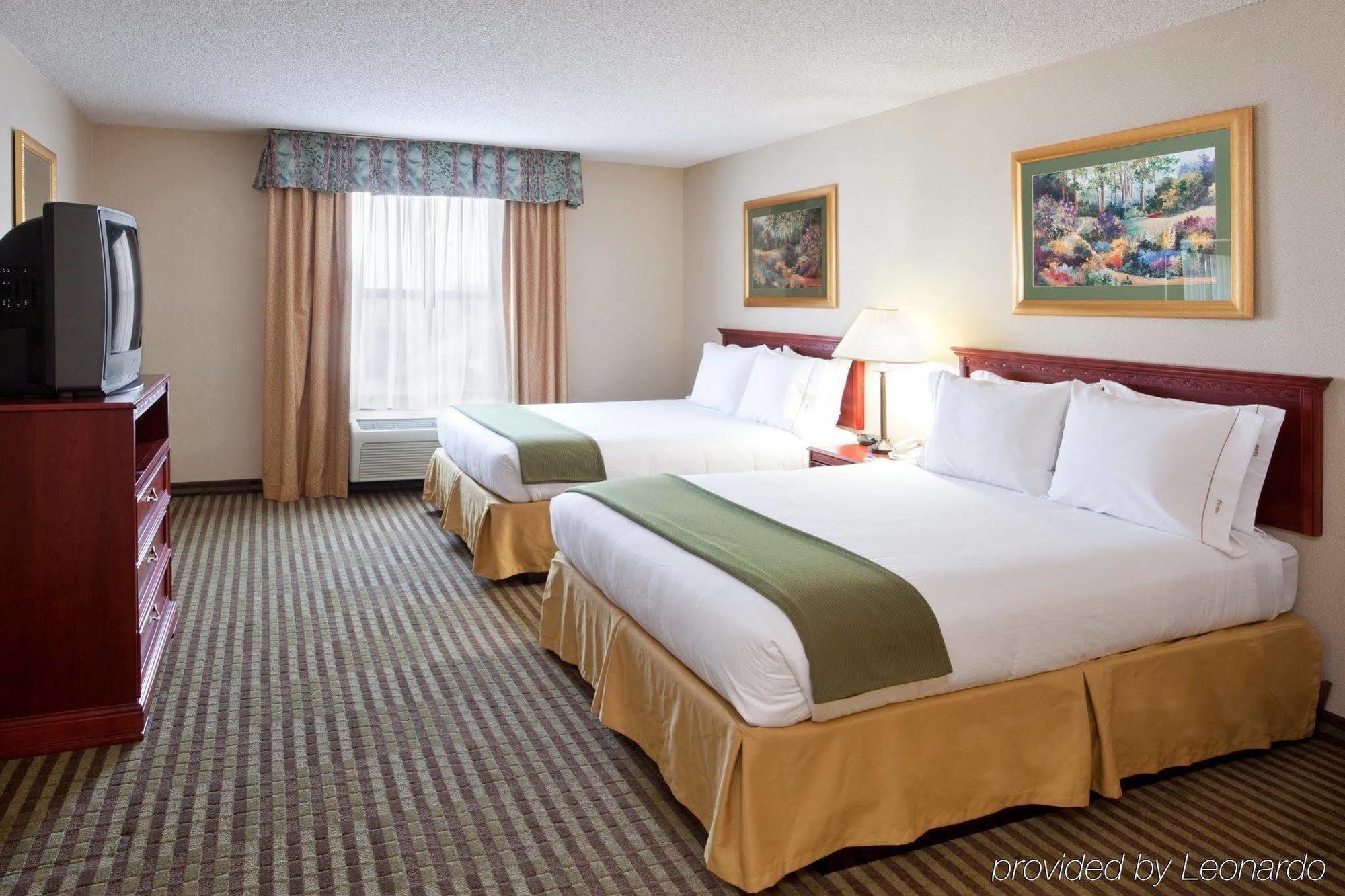 Holiday Inn Express Hotel & Suites Circleville By Ihg Екстер'єр фото