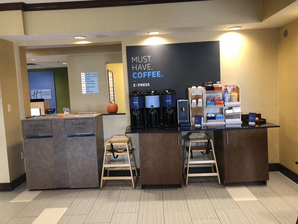 Holiday Inn Express Hotel & Suites Circleville By Ihg Екстер'єр фото